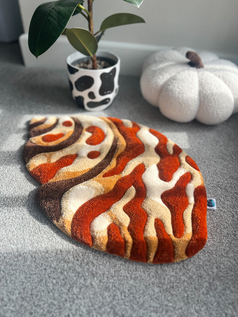 Shell Border Rug Conch Shell Rug – Labeled Masterpieces