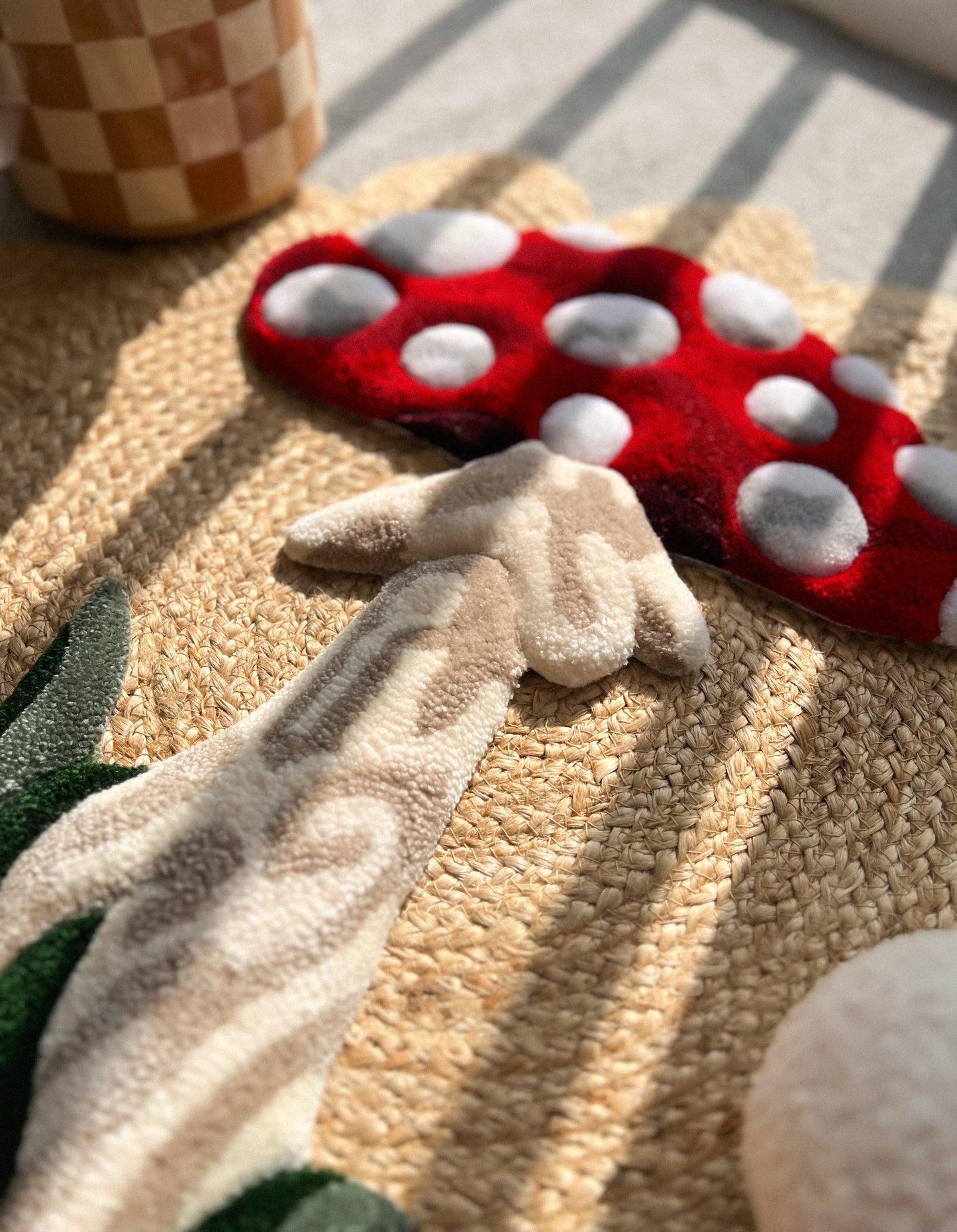 Mini Hangable Mushroom Rug
