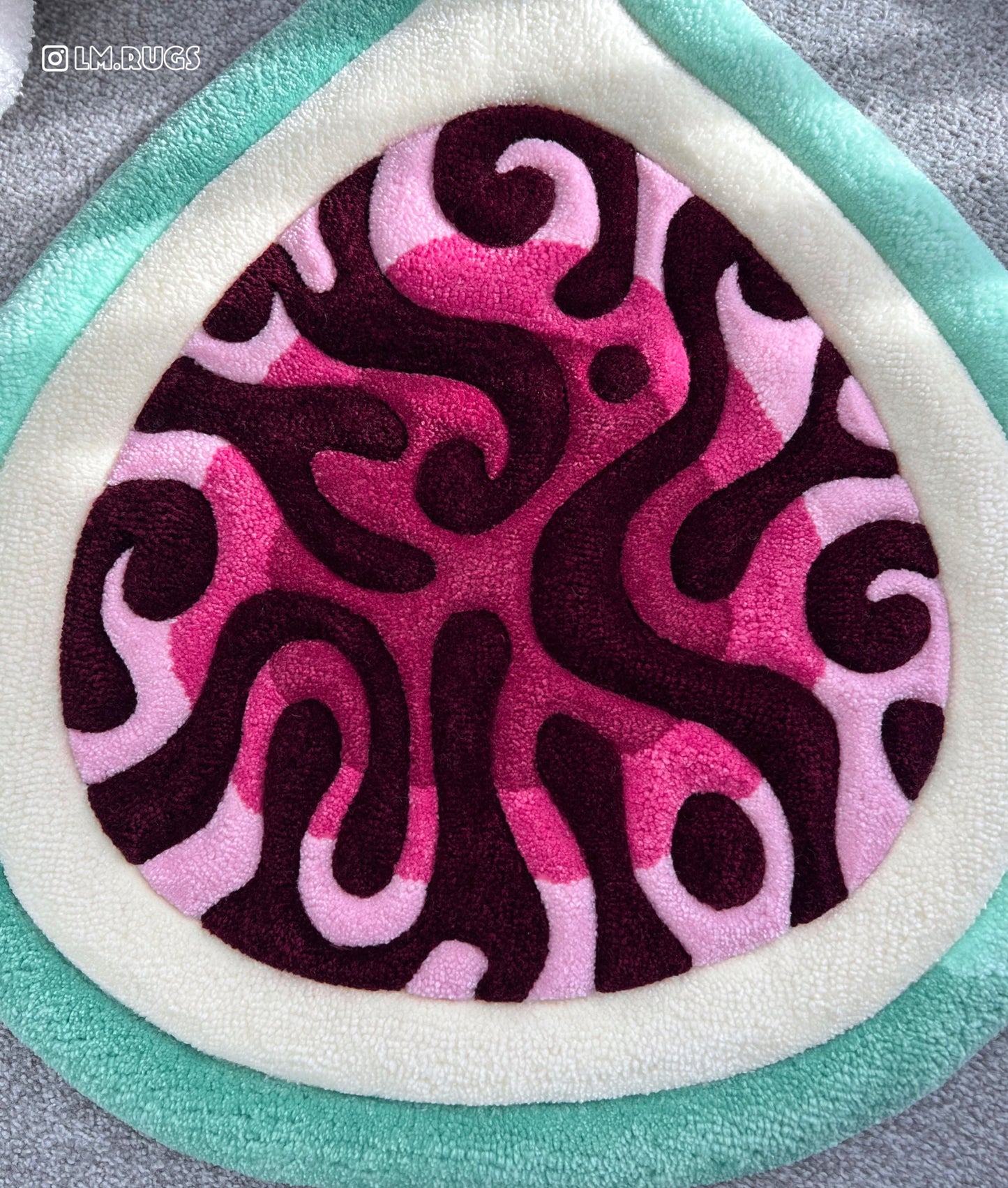 Fig Rug in Green & Pink